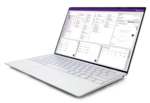 Laptop mit einer Software-Oberfläche, die in Weiß und teilweise in Violet gehalten ist.